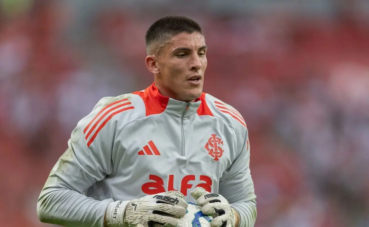 Sergio Rochet pode não jogar mais pelo Internacional em 2025 após cirurgia