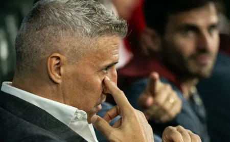 São Paulo de Crespo é deixado de lado nas previsões do GE e torcida tricolor confirma pessimismo São Paulo de Crespo é deixado de lado nas previsões do GE e torcida tricolor confirma pessimismo