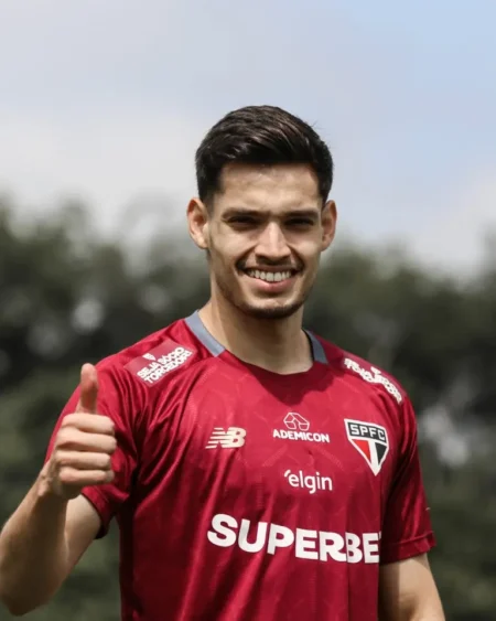 São Paulo treina com o retorno de Bobadilla e foca no confronto com Mirassol