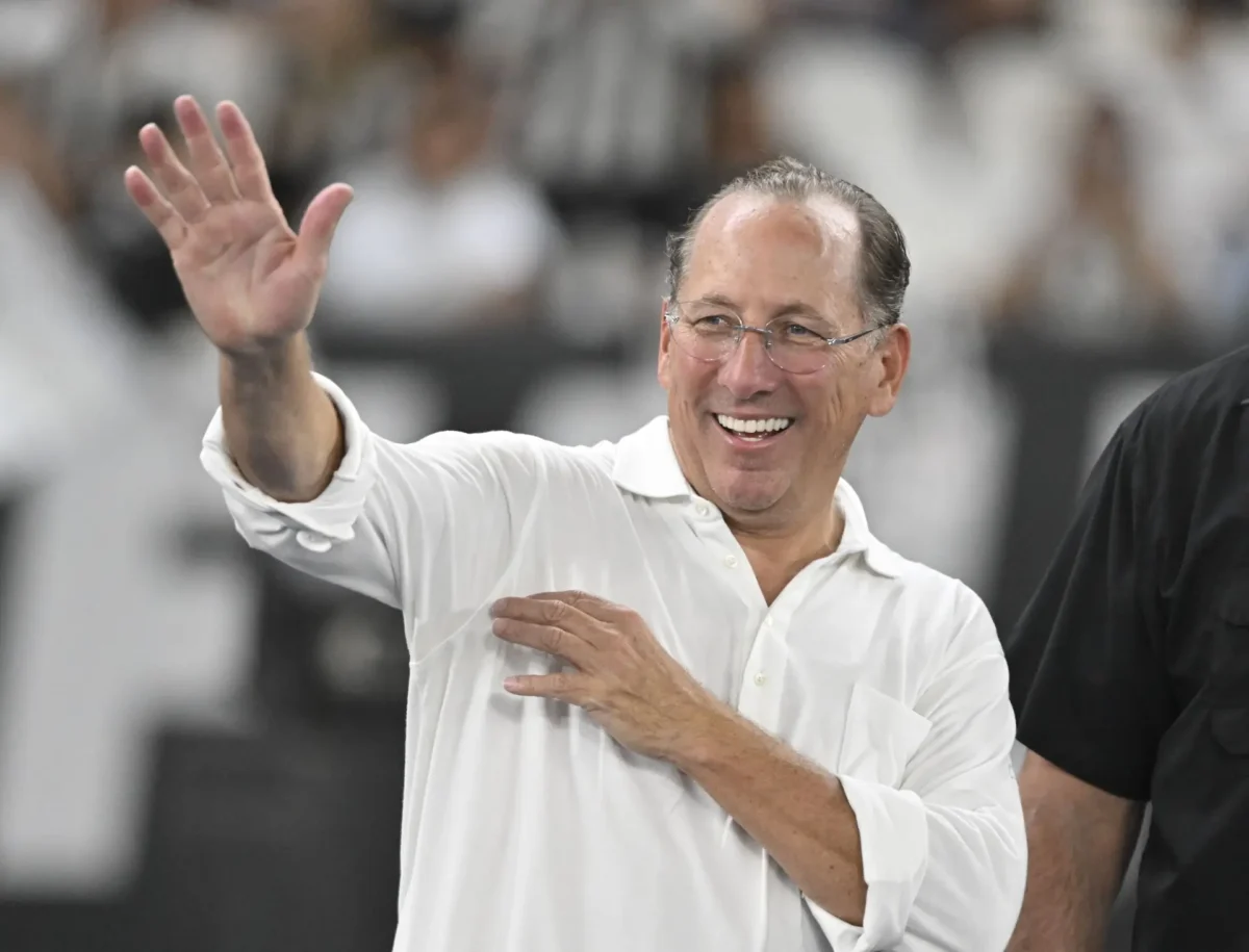 Textor nomeia consultor financeiro para novo cargo de diretor independente na Eagle