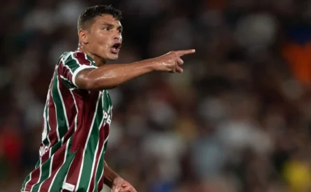 Thiago Silva adverte o Fluminense sobre a nova fase com Zubeldía: ‘ideias diferentes do habitual’ Thiago Silva adverte o Fluminense sobre a nova fase com Zubeldía: 'ideias diferentes do habitual'