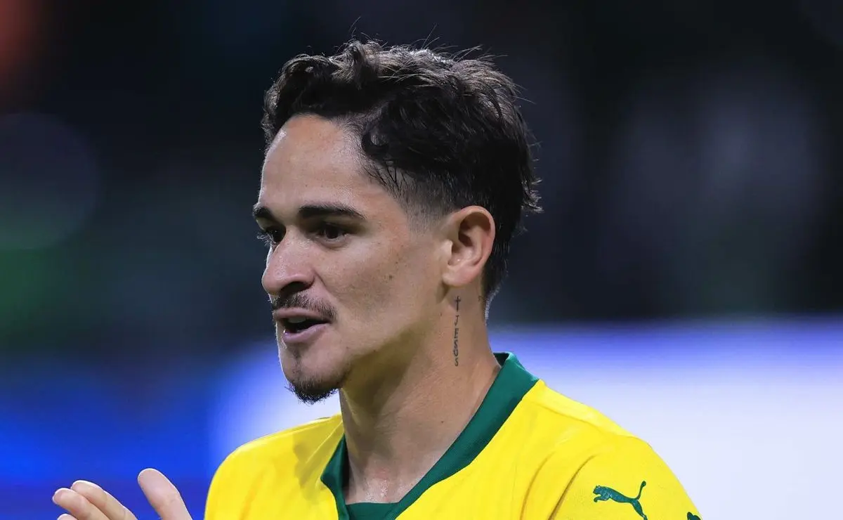 Torcida do Palmeiras se manifesta sobre a possível volta de Khellven contra o Flamengo com otimismo: “Reforços de peso”