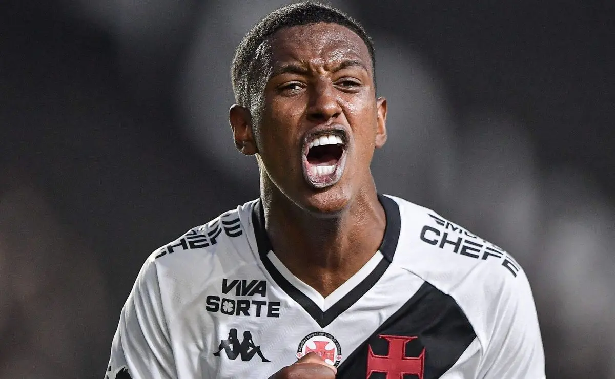 Vasco com Cuesta e Robert Renan: Quase sete horas sem sofrer gols