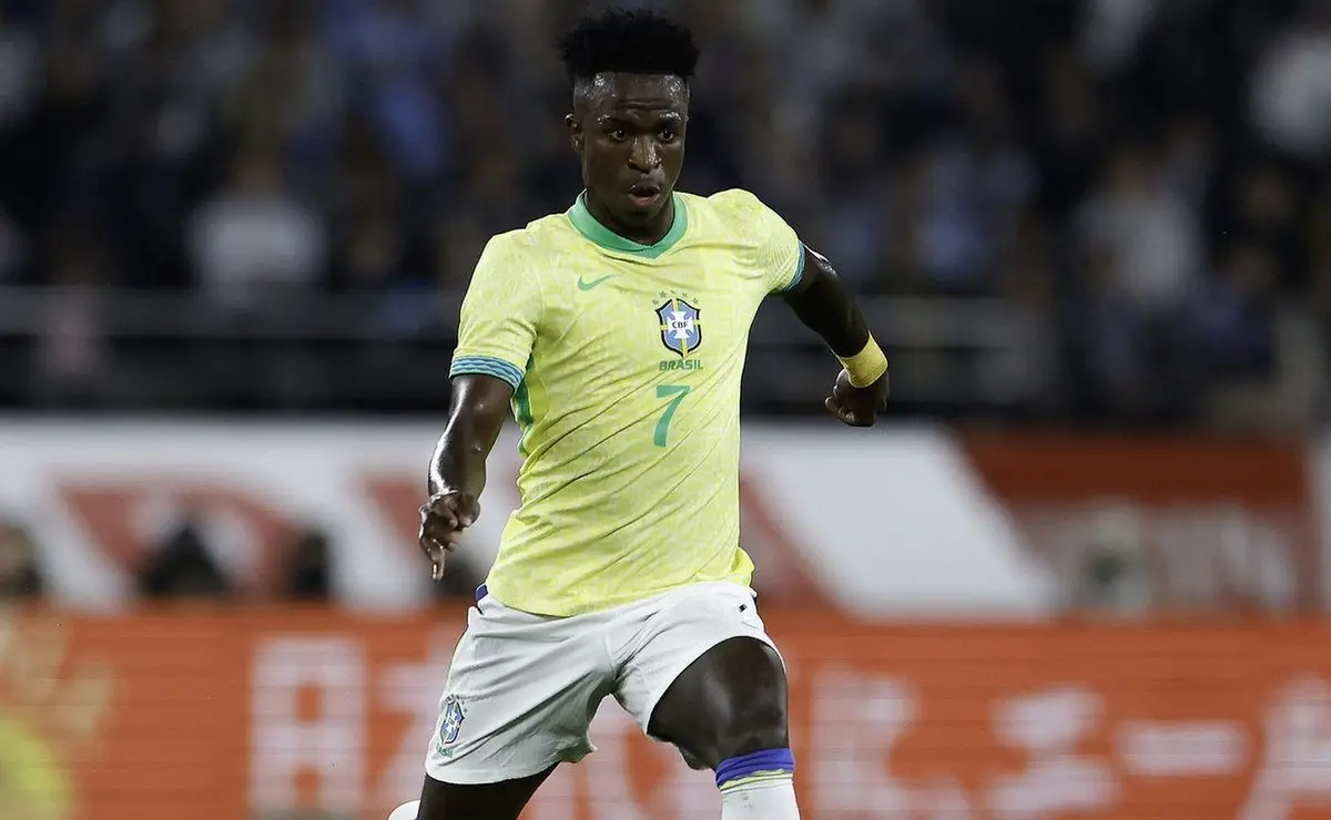 Vinícius Júnior: Uma Posição Mais Centralizada na Seleção Brasileira Sugerida por Tostão e Defendida por Fabrício Bruno