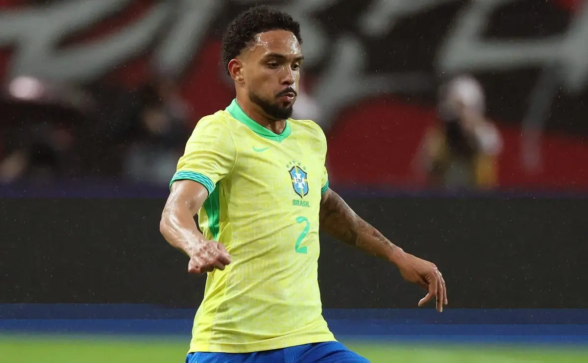 Vitinho ganha confiança de Ancelotti e deve continuar como titular da Seleção Brasileira contra o Japão