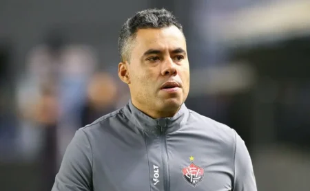 Vitória de Jair Ventura: Anulando o Esquema de Vojvoda Contra o Santos