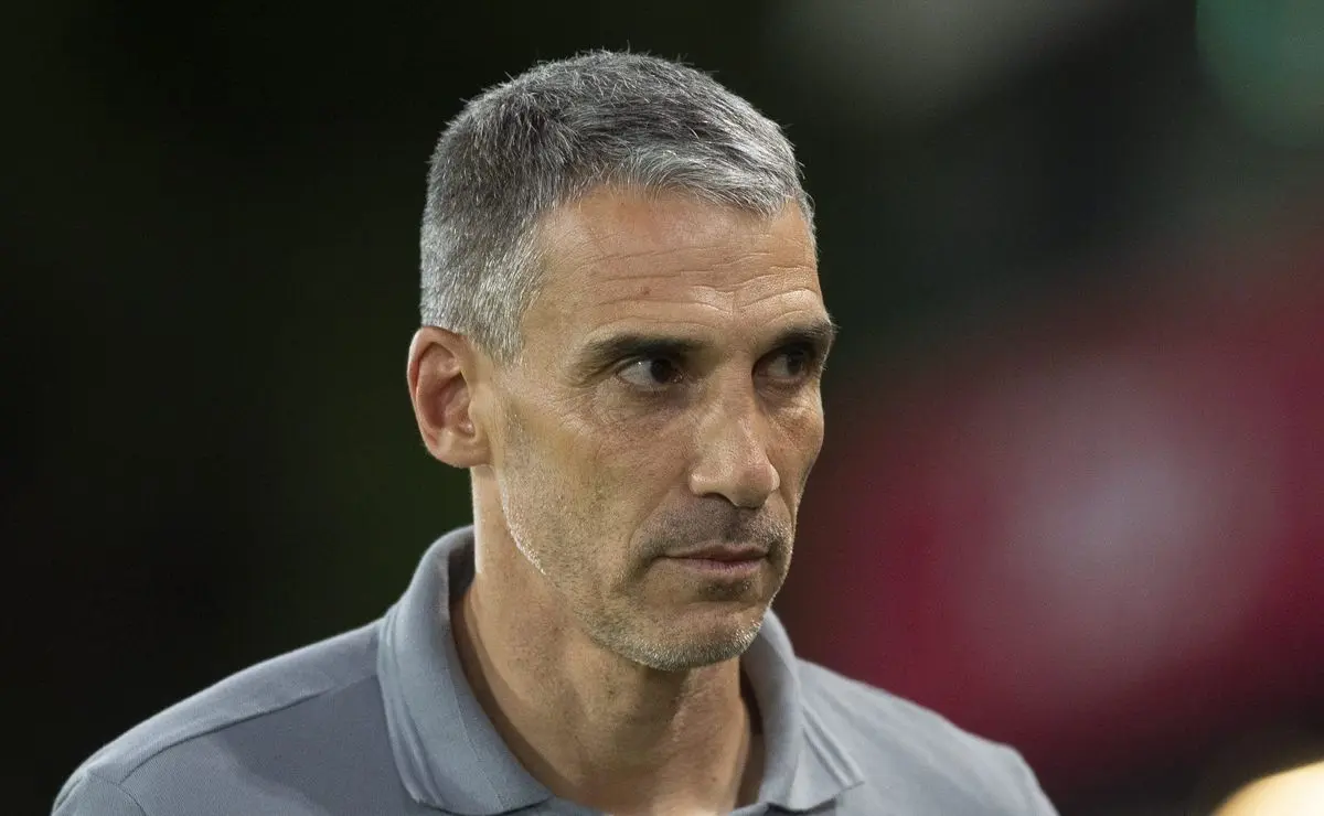 Vojvoda autoriza e Santos não vai renovar com alguns jogadores