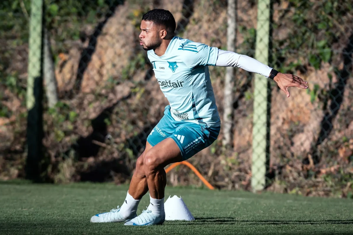 Wanderson, titular do Cruzeiro, sofre lesão confirmada e é desfalque