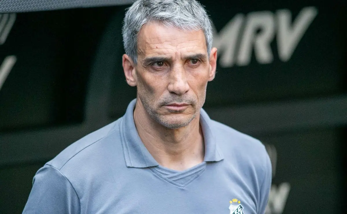 Zé Ivaldo segue fora dos planos do Santos com a decisão de Vojvoda inalterada Zé Ivaldo segue fora dos planos do Santos com a decisão de Vojvoda inalterada