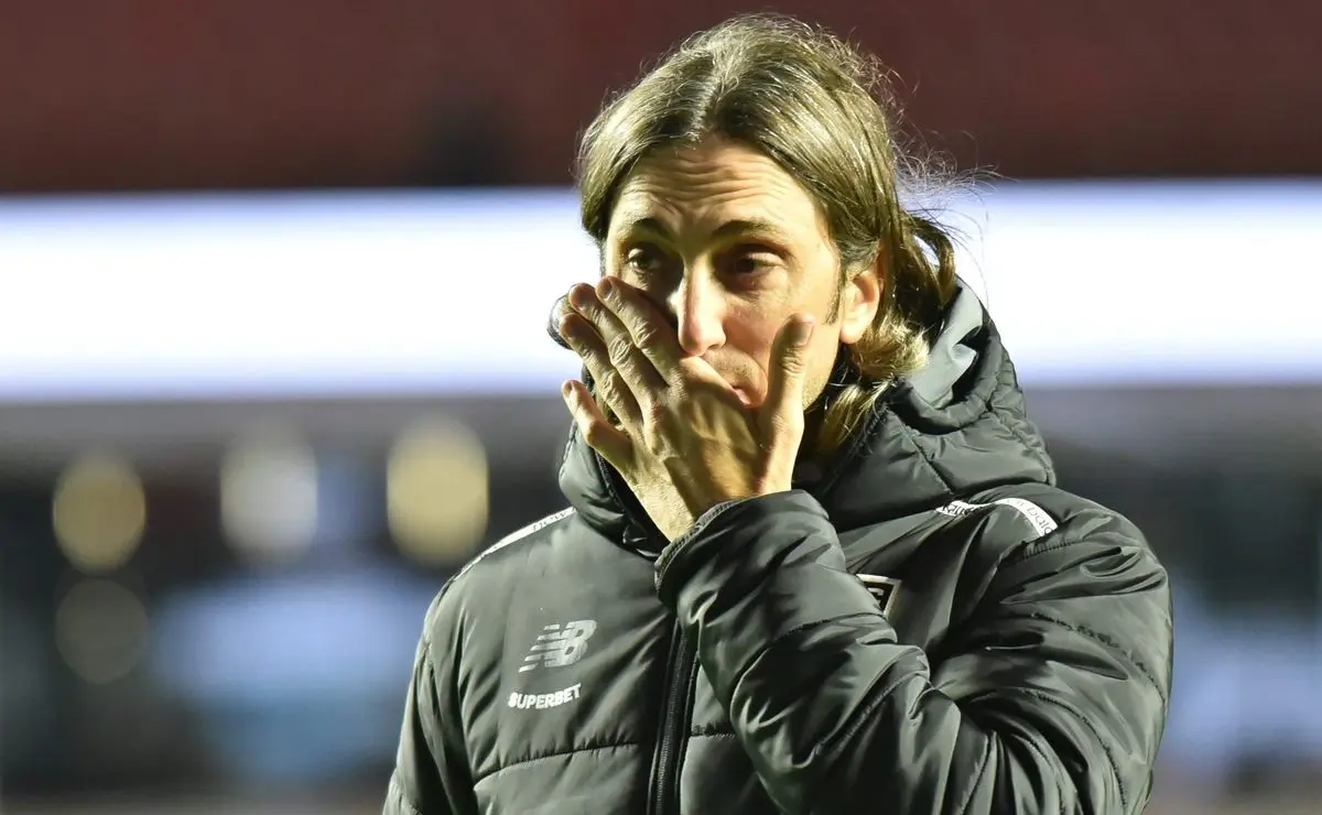 Zubeldía pode levar Lucha Acosta para o Fluminense contra o Juventude no Brasileirão