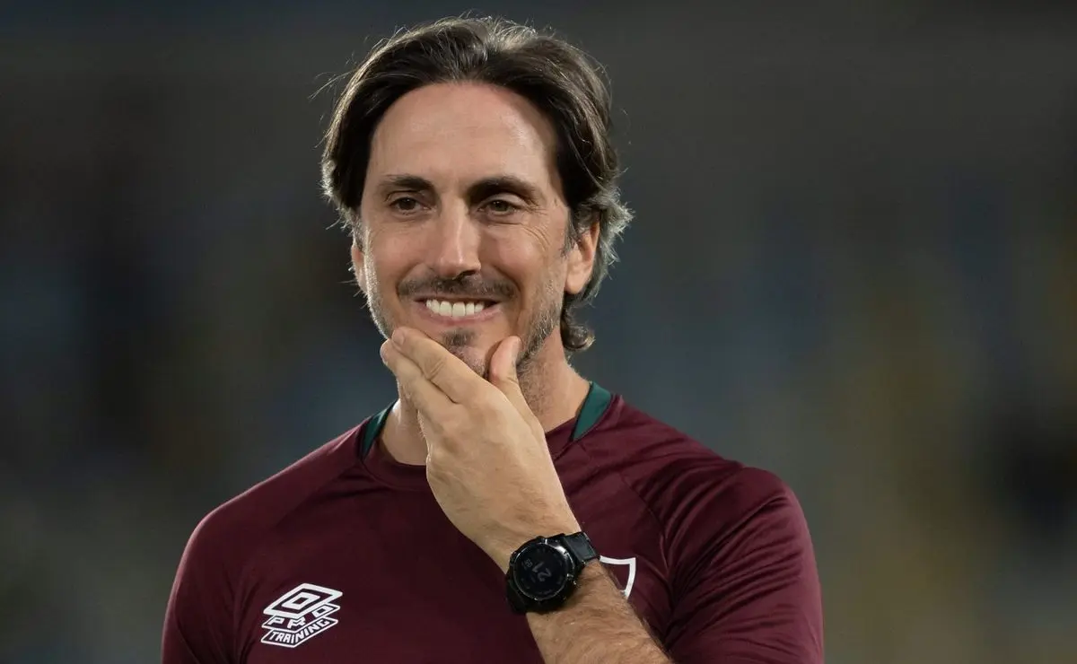 Zubeldía salienta que Vasco encontrou gols cruciais e descreve o desespero tricolor