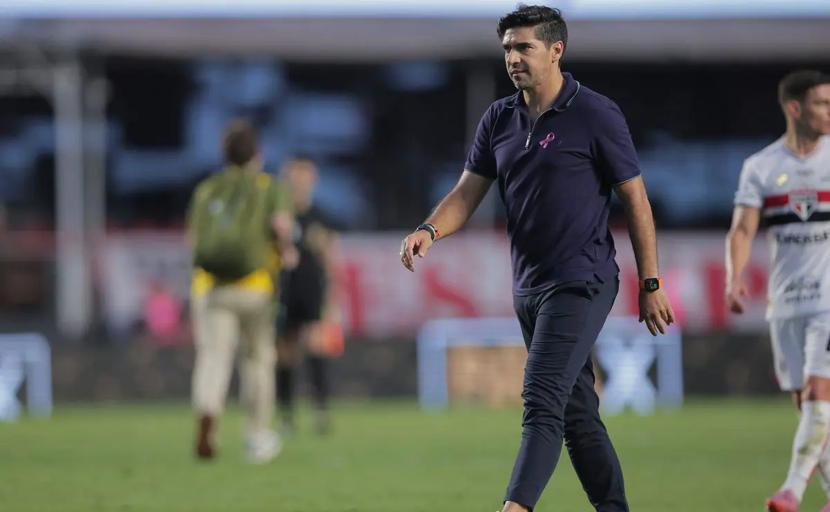 Abel Ferreira provoca o São Paulo e elogia Ramon Abatti após tropeço do Palmeiras: “Um dos melhores” Abel Ferreira provoca o São Paulo e elogia Ramon Abatti após tropeço do Palmeiras: “Um dos melhores”