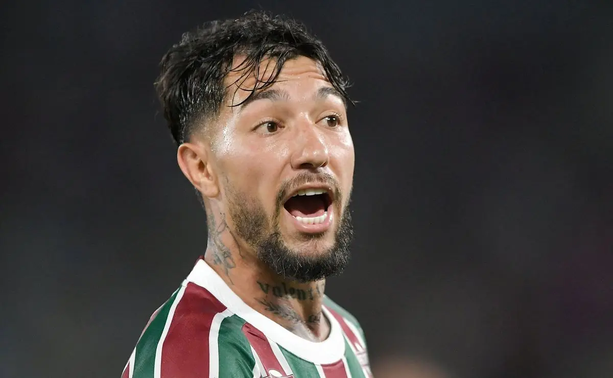 Acosta Revela Segredo da Parceria com Ganso no Fluminense: É Só Dar a Bola Acosta Revela Segredo da Parceria com Ganso no Fluminense: "É Só Dar a Bola"