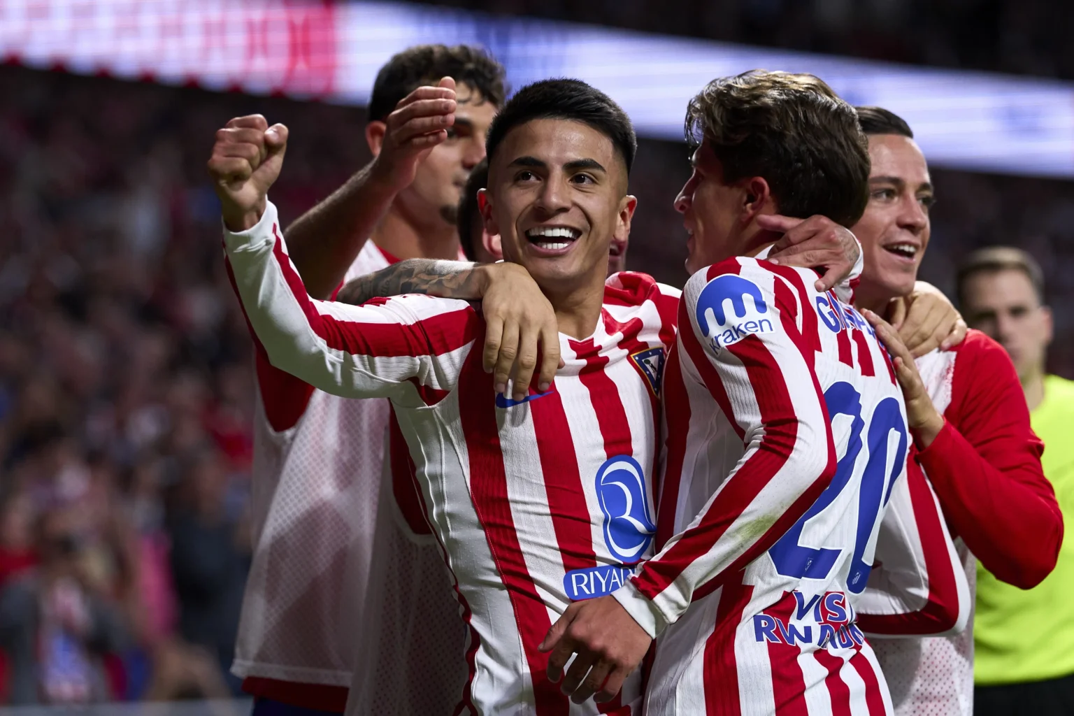 Almada explica recusa à proposta de Riquelme: "Botafogo já era meu destino"