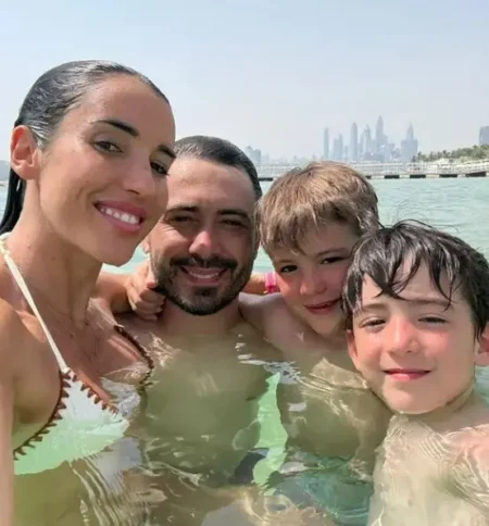 Ana: a Artista Plástica que Inspira Transformações em Botafogo, ao Lado de Davide Ancelotti Ana: a Artista Plástica que Inspira Transformações em Botafogo, ao Lado de Davide Ancelotti