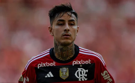 Após noitada na mansão de Erick Pulgar, jogadores do Flamengo desagradam torcida