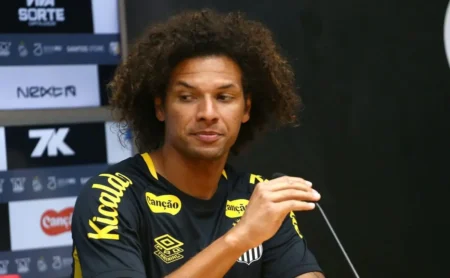 Arão Elogia Competitividade do Palmeiras e Analisa Desfalques no Brasileirão Arão Elogia Competitividade do Palmeiras e Analisa Desfalques no Brasileirão