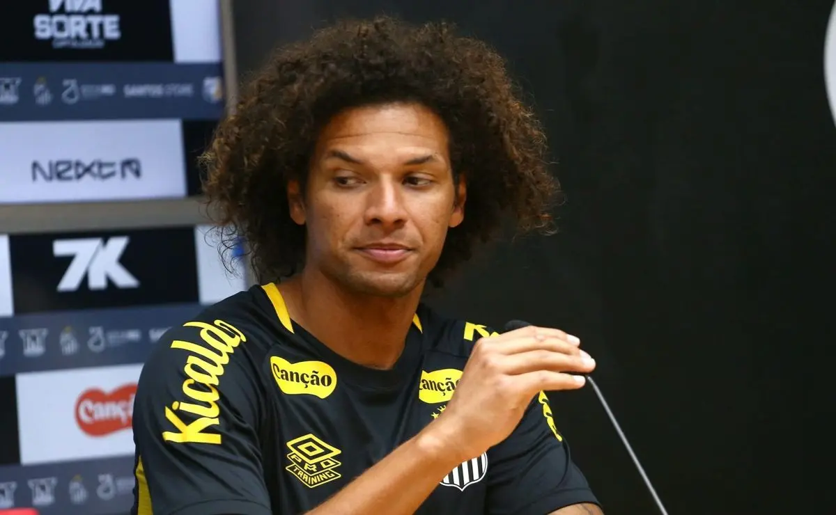 Arão Elogia Competitividade do Palmeiras e Analisa Desfalques no Brasileirão Arão Elogia Competitividade do Palmeiras e Analisa Desfalques no Brasileirão