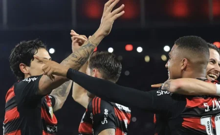 Benfica Observa Atacante do Flamengo e Samuel Lino Pode Retornar à Europa Benfica Observa Atacante do Flamengo e Samuel Lino Pode Retornar à Europa