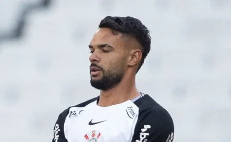 Botafogo sofre gol inicial de Raniele na Neo Química Arena