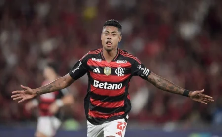 Bruno Henrique Marca, Flamengo Assume a Liderança Contra o Sport