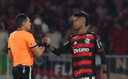 Bruno Henrique: Punição inédita pode tirar jogador do Flamengo pelo resto da temporada e causa apreensão Bruno Henrique: Punição inédita pode tirar jogador do Flamengo pelo resto da temporada e causa apreensão