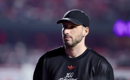 Calleri Reaparece em Treino com Companheiros e Eleva Ânimo da Torcida do São Paulo nas Redes Calleri Reaparece em Treino com Companheiros e Eleva Ânimo da Torcida do São Paulo nas Redes