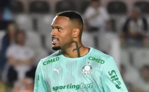 Carlos Miguel desabafa após clássico contra o Palmeiras e afirma: "Firme e forte" na disputa com o Flamengo