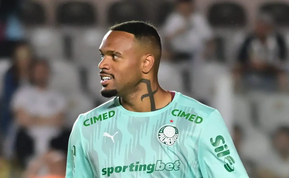 Carlos Miguel desabafa após clássico contra o Palmeiras e afirma: "Firme e forte" na disputa com o Flamengo