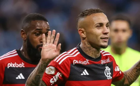 Cebolinha: Futuro no Grêmio? Decisão adiada para após o Brasileirão