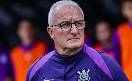 Corinthians Experimenta Variações Táticas no Treino Pré-Clássico Contra o São Paulo