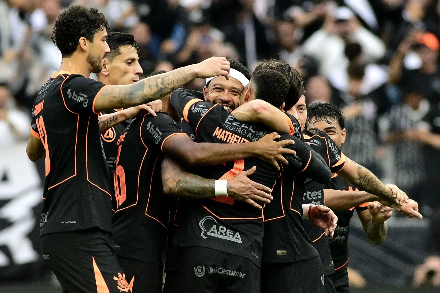 Corinthians vence Grêmio e engata ritmo para sonhar com a Libertadores