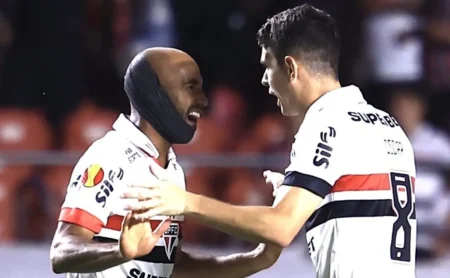 Crespo: Priorizar atletas saudáveis em 2026 é crucial para o SPFC após lesões de Lucas e Oscar