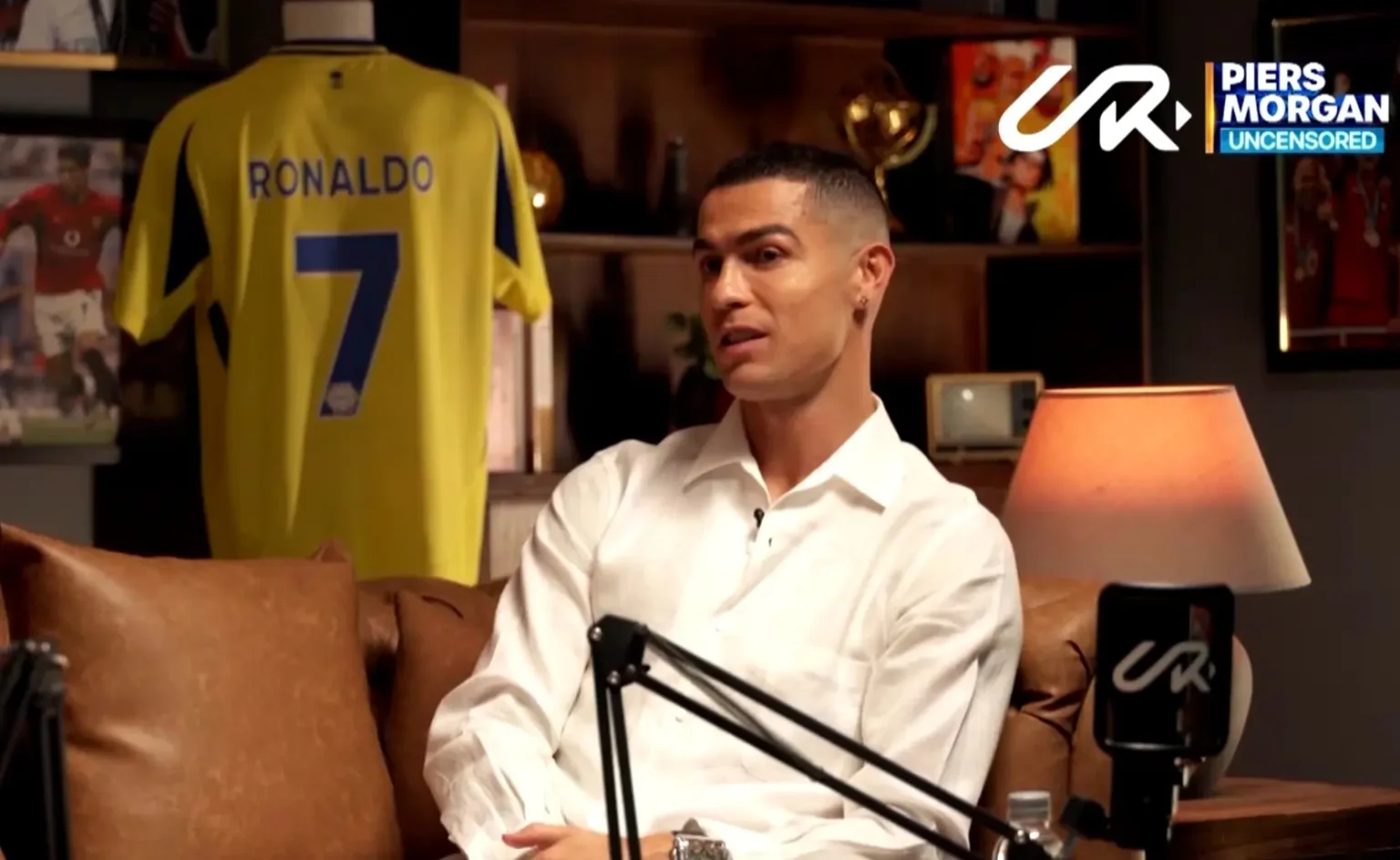 Cristiano Ronaldo Detona Gestão do United e Elogia Amorim: Milagres são Impossíveis Cristiano Ronaldo Detona Gestão do United e Elogia Amorim: "Milagres são Impossíveis"