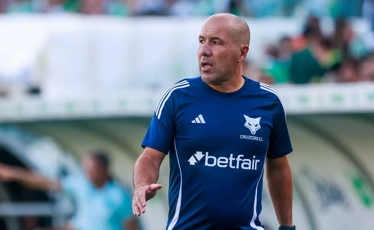 Cruzeiro e Juventude empatam; defesa vira preocupação após sofrer três gols