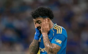 Cruzeiro negocia futuro de Gabigol com empresário do atacante