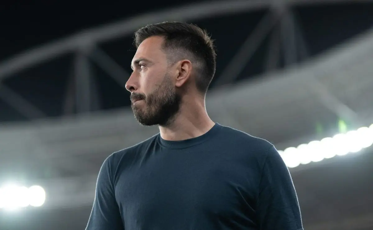 Davide Ancelotti responde a críticas de Oswaldo de Oliveira e Leão sobre integração Davide Ancelotti responde a críticas de Oswaldo de Oliveira e Leão sobre integração