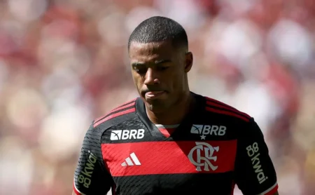 De La Cruz: Flamengo Aguarda Propostas com o River Plate na Mira De La Cruz: Flamengo Aguarda Propostas com o River Plate na Mira