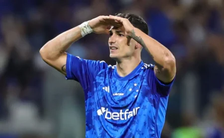 Dinenno, Ex-Cruzeiro, Sente o Peso Físico no São Paulo e Dialoga com Deportivo Cali