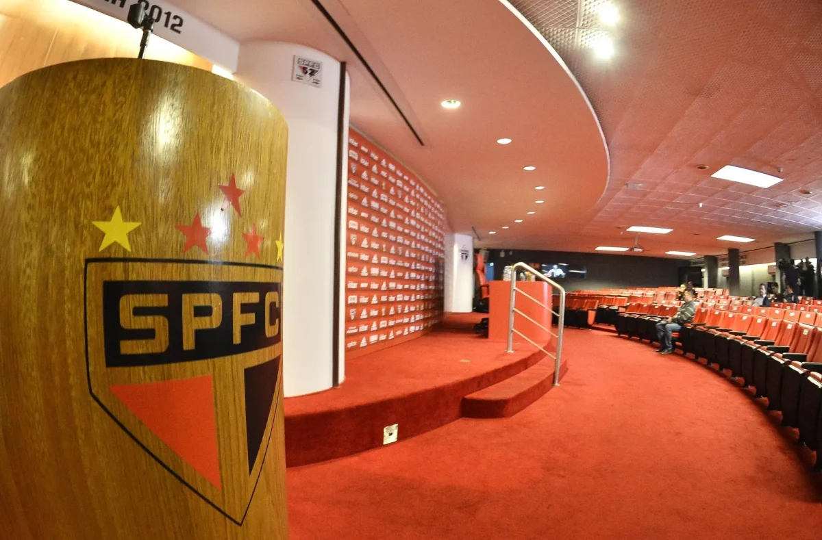 Eleições no São Paulo: Peças e Xadrez Político a Pouco Mais de Um Ano do Pleito Eleições no São Paulo: Peças e Xadrez Político a Pouco Mais de Um Ano do Pleito