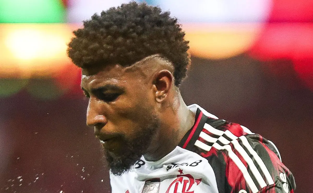 Emerson Royal: Cobraças no Flamengo por atuação abaixo do esperado contra o Sport