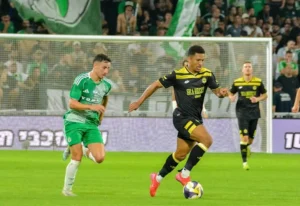 Ex-Corinthians, Davó celebra momento artilheiro e gol de bicicleta em Israel; assista Ex-Corinthians, Davó celebra momento artilheiro e gol de bicicleta em Israel; assista