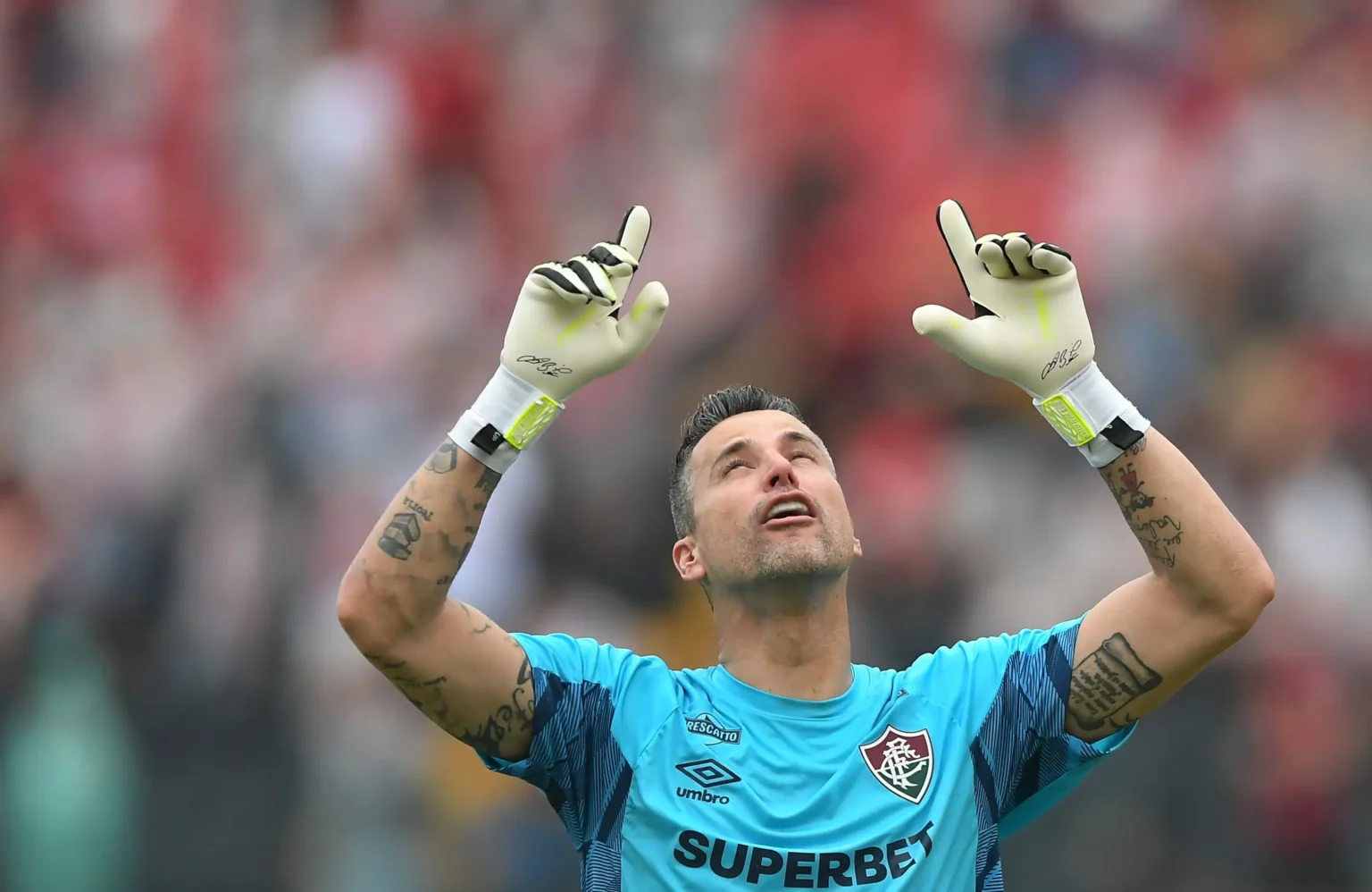 Fábio do Fluminense Celebra Indicação ao The Best: "Reconhecimento Importante"