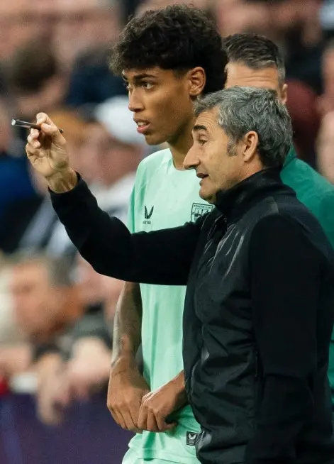 Filho de brasileira estala no Athletic Bilbao da Champions; entenda sua adaptação à filosofia Filho de brasileira estala no Athletic Bilbao da Champions; entenda sua adaptação à filosofia