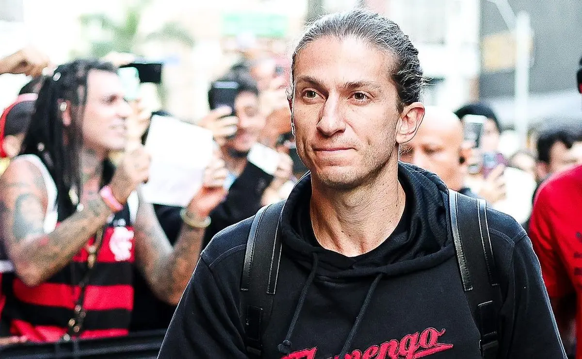 Filipe Luís Monta Time de Peso para Confronto Decisivo contra o Atlético-MG; Saúl e Pulgar São Apontados como Titulares