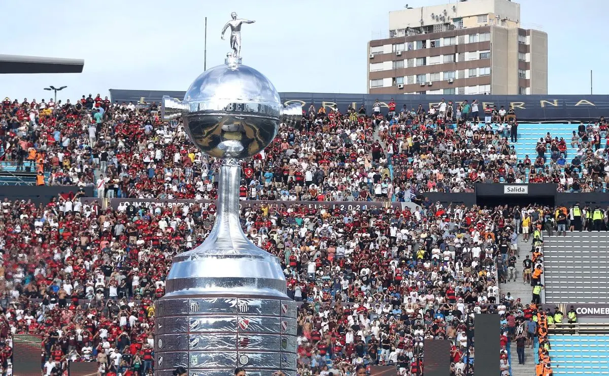 Final da Libertadores: Ingressos para Palmeirenses em Lima entre R$ 1.000 e R$ 1.700 Final da Libertadores: Ingressos para Palmeirenses em Lima entre R$ 1.000 e R$ 1.700