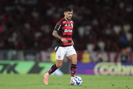 Flamengo Avalia Força-Tarefa e Planos para Ter Convocados no Fla-Flu do Brasileirão Flamengo Avalia Força-Tarefa e Planos para Ter Convocados no Fla-Flu do Brasileirão