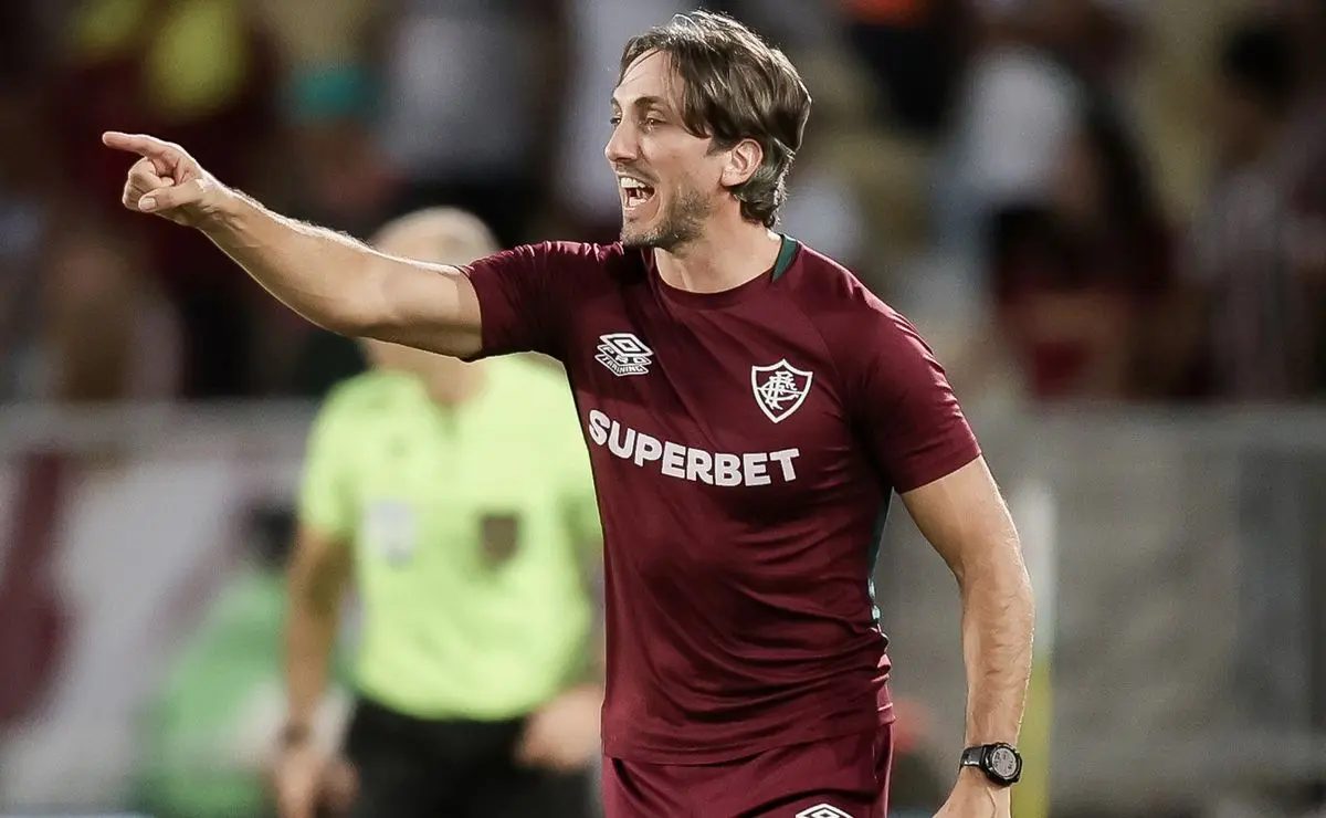 Fluminense Anuncia Time Titular com Uma Mudança Contra o Flamengo Fluminense Anuncia Time Titular com Uma Mudança Contra o Flamengo