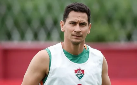 Ganso treina no Fluminense e volta contra o Flamengo é traçada Ganso treina no Fluminense e volta contra o Flamengo é traçada