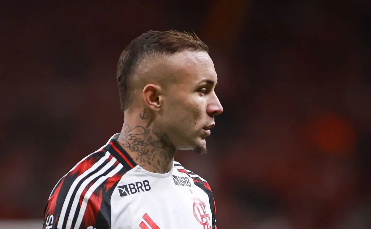 Grêmio Negocia e Avança por Everton Cebolinha com Apoio de José Boto do Flamengo